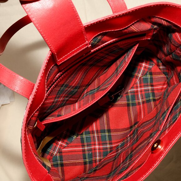 Dooney & Bourke Disney Christmas Tote Mickey Minnie Sleigh Ride Bag - Picture 6 of 7